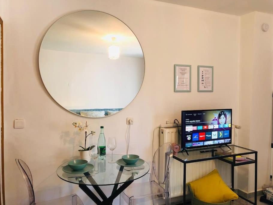 Cosy Studio Design With Modern Bathroom Vaureal Екстериор снимка