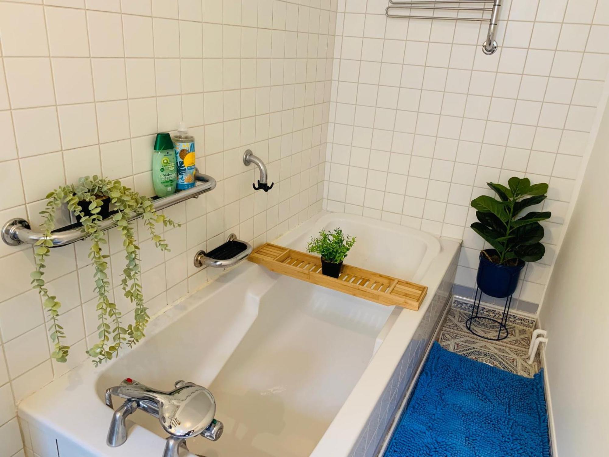 Cosy Studio Design With Modern Bathroom Vaureal Екстериор снимка