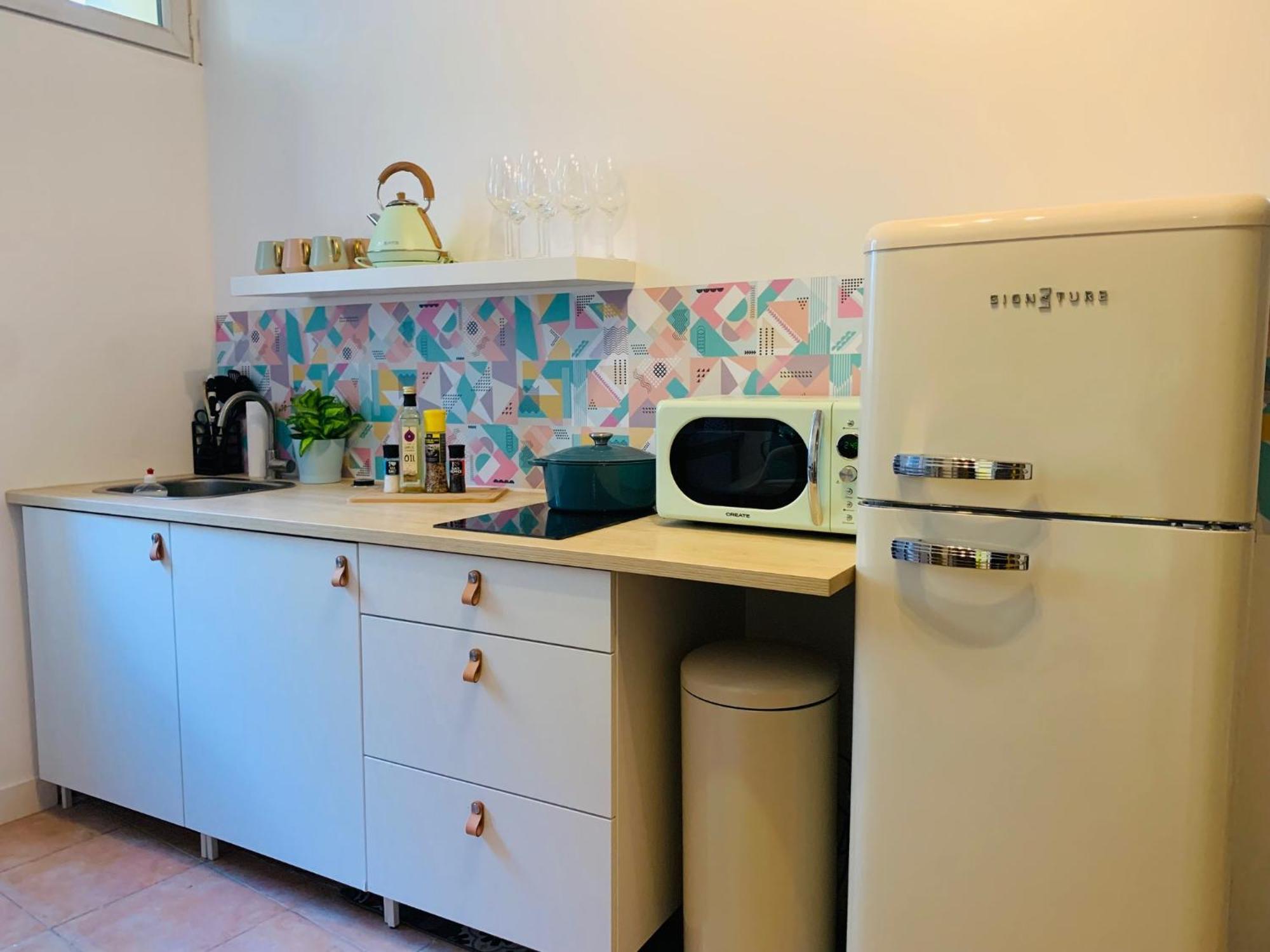 Cosy Studio Design With Modern Bathroom Vaureal Екстериор снимка