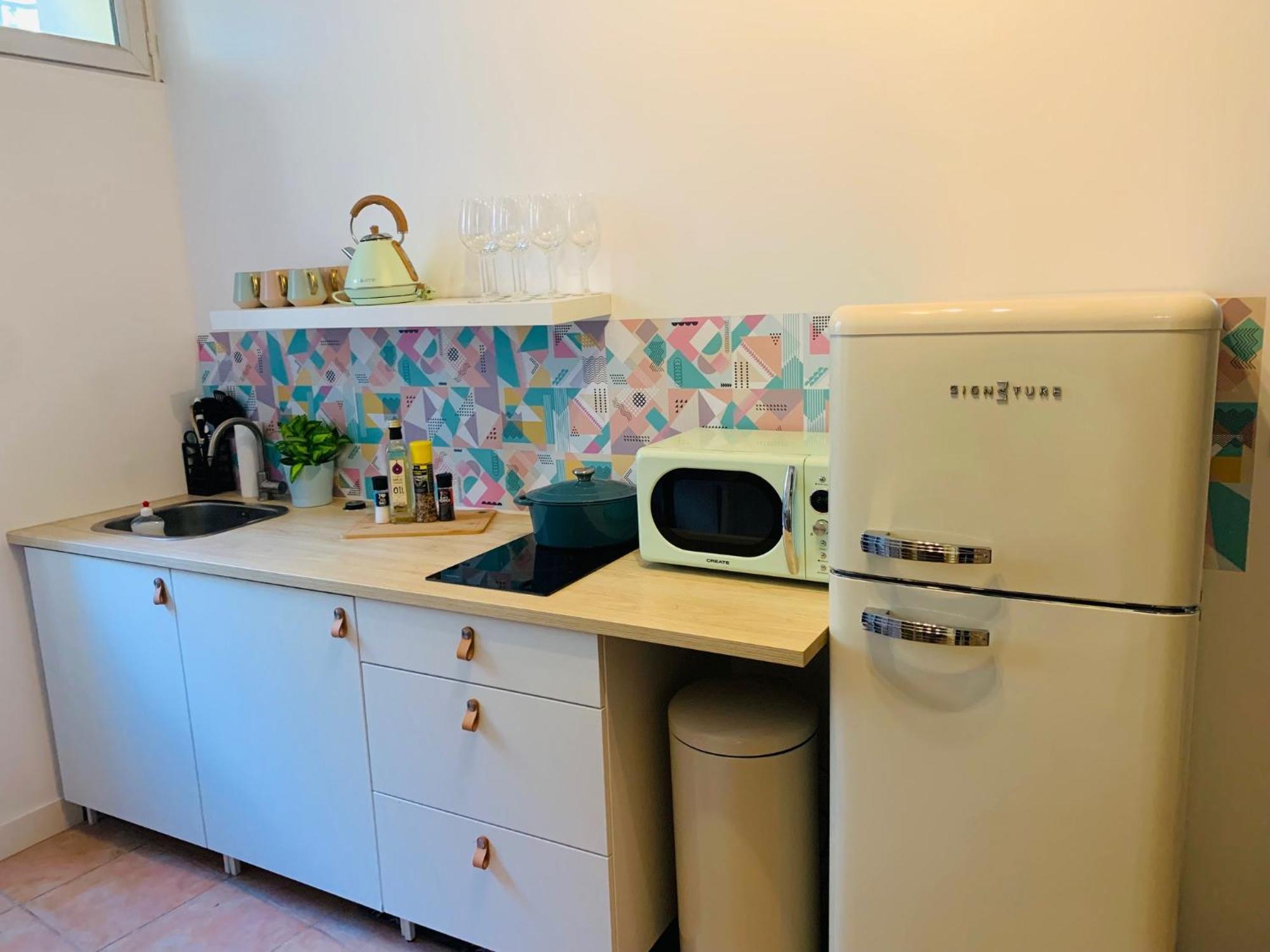 Cosy Studio Design With Modern Bathroom Vaureal Екстериор снимка