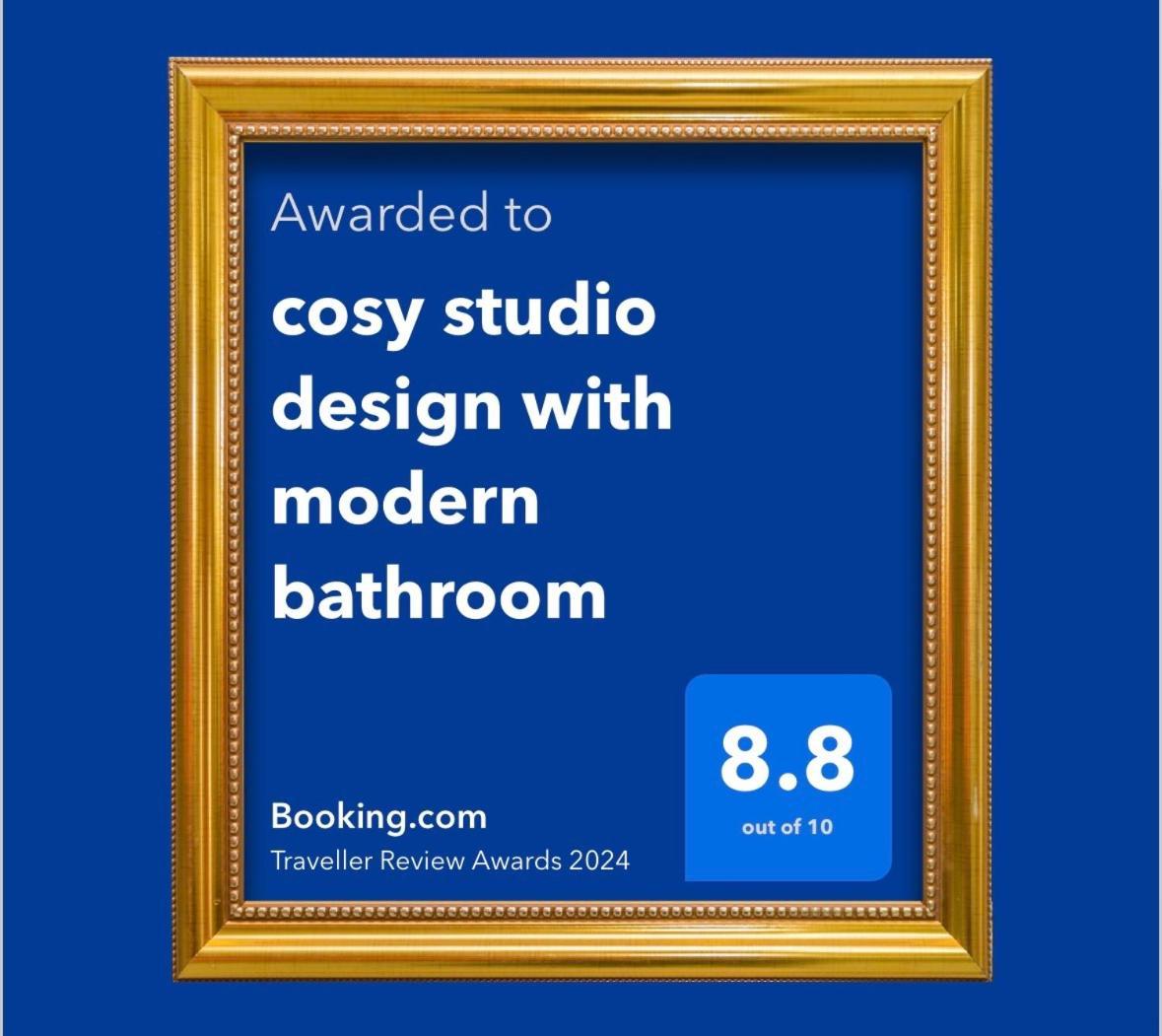 Cosy Studio Design With Modern Bathroom Vaureal Екстериор снимка